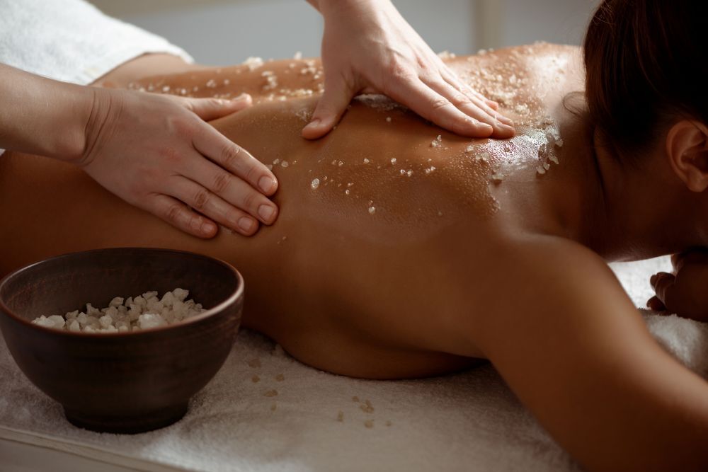 What Are the Benefits of Organic Body Scrubs?